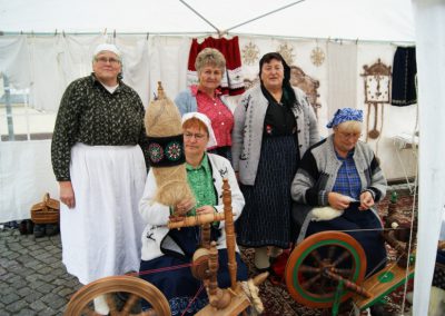 Trachtengruppe Nova Niva beim Spreewälder Gurkentag in Golßen